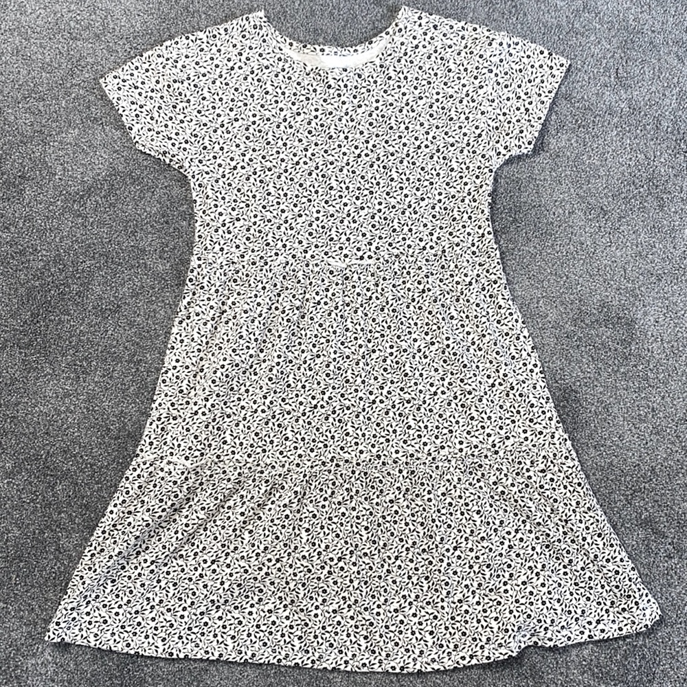 Girl’s Ivory and Black Dress 14/16